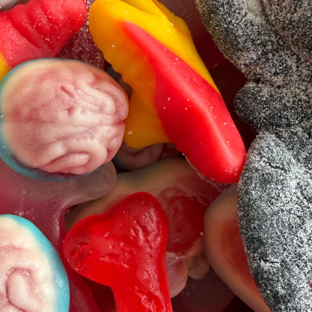 Halloween Monster Mix Tub – 2kg | Big Brains, Tarantulas & Spooky Gummies