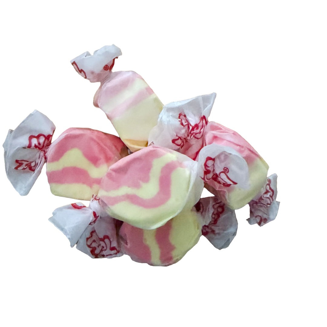 Strawberry & Banana Salt Water Taffy – Soft, Chewy, Retro American Candy (50g)